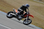 Motorcycle-action-photographs;Trackday-digital-images;donington;donington-park-leicestershire;donington-photographs;event-digital-images;eventdigitalimages;no-limits-trackday;peter-wileman-photography;trackday;trackday-photos
