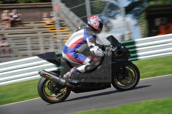 Motorcycle action photographs;Trackday digital images;cadwell;cadwell park photographs;event digital images;eventdigitalimages;motor racing louth lincolnshire;no limits trackday;peter wileman photography;trackday;trackday photos