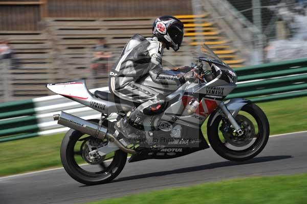 Motorcycle action photographs;Trackday digital images;cadwell;cadwell park photographs;event digital images;eventdigitalimages;motor racing louth lincolnshire;no limits trackday;peter wileman photography;trackday;trackday photos