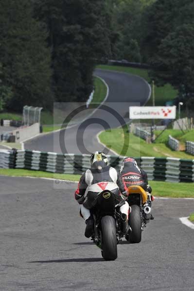 Motorcycle action photographs;Trackday digital images;cadwell;cadwell park photographs;event digital images;eventdigitalimages;motor racing louth lincolnshire;no limits trackday;peter wileman photography;trackday;trackday photos