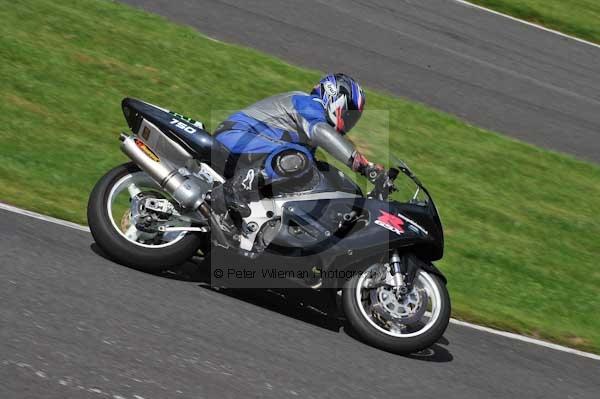 Motorcycle action photographs;Trackday digital images;cadwell;cadwell park photographs;event digital images;eventdigitalimages;motor racing louth lincolnshire;no limits trackday;peter wileman photography;trackday;trackday photos