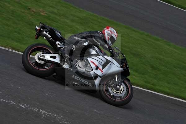 Motorcycle action photographs;Trackday digital images;cadwell;cadwell park photographs;event digital images;eventdigitalimages;motor racing louth lincolnshire;no limits trackday;peter wileman photography;trackday;trackday photos