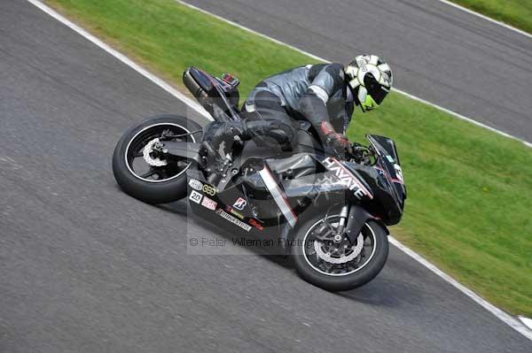 Motorcycle action photographs;Trackday digital images;cadwell;cadwell park photographs;event digital images;eventdigitalimages;motor racing louth lincolnshire;no limits trackday;peter wileman photography;trackday;trackday photos