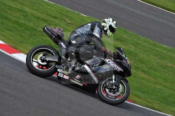 Motorcycle action photographs;Trackday digital images;cadwell;cadwell park photographs;event digital images;eventdigitalimages;motor racing louth lincolnshire;no limits trackday;peter wileman photography;trackday;trackday photos