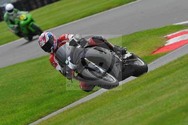 Motorcycle action photographs;Trackday digital images;cadwell;cadwell park photographs;event digital images;eventdigitalimages;motor racing louth lincolnshire;no limits trackday;peter wileman photography;trackday;trackday photos