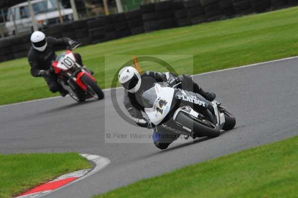 Motorcycle action photographs;Trackday digital images;cadwell;cadwell park photographs;event digital images;eventdigitalimages;motor racing louth lincolnshire;no limits trackday;peter wileman photography;trackday;trackday photos