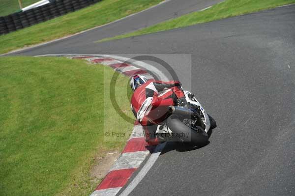 Motorcycle action photographs;Trackday digital images;cadwell;cadwell park photographs;event digital images;eventdigitalimages;motor racing louth lincolnshire;no limits trackday;peter wileman photography;trackday;trackday photos