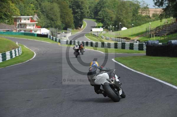 Motorcycle action photographs;Trackday digital images;cadwell;cadwell park photographs;event digital images;eventdigitalimages;motor racing louth lincolnshire;no limits trackday;peter wileman photography;trackday;trackday photos