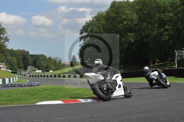 Motorcycle action photographs;Trackday digital images;cadwell;cadwell park photographs;event digital images;eventdigitalimages;motor racing louth lincolnshire;no limits trackday;peter wileman photography;trackday;trackday photos