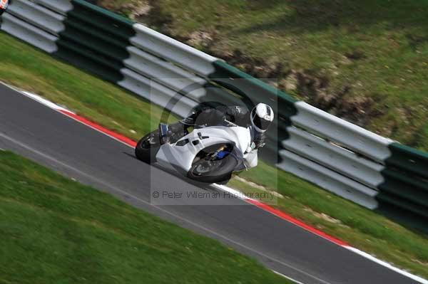 Motorcycle action photographs;Trackday digital images;cadwell;cadwell park photographs;event digital images;eventdigitalimages;motor racing louth lincolnshire;no limits trackday;peter wileman photography;trackday;trackday photos