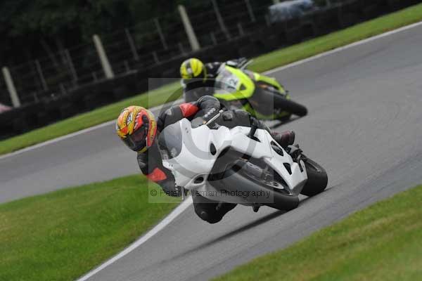 Motorcycle action photographs;Trackday digital images;cadwell;cadwell park photographs;event digital images;eventdigitalimages;motor racing louth lincolnshire;no limits trackday;peter wileman photography;trackday;trackday photos