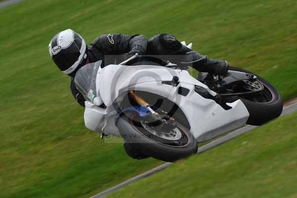 Motorcycle action photographs;Trackday digital images;cadwell;cadwell park photographs;event digital images;eventdigitalimages;motor racing louth lincolnshire;no limits trackday;peter wileman photography;trackday;trackday photos