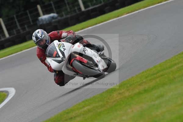 Motorcycle action photographs;Trackday digital images;cadwell;cadwell park photographs;event digital images;eventdigitalimages;motor racing louth lincolnshire;no limits trackday;peter wileman photography;trackday;trackday photos
