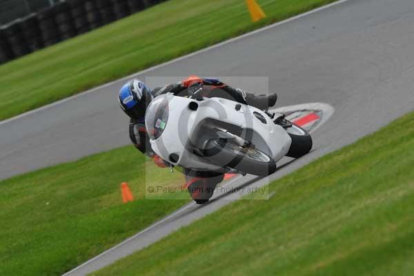 Motorcycle action photographs;Trackday digital images;cadwell;cadwell park photographs;event digital images;eventdigitalimages;motor racing louth lincolnshire;no limits trackday;peter wileman photography;trackday;trackday photos