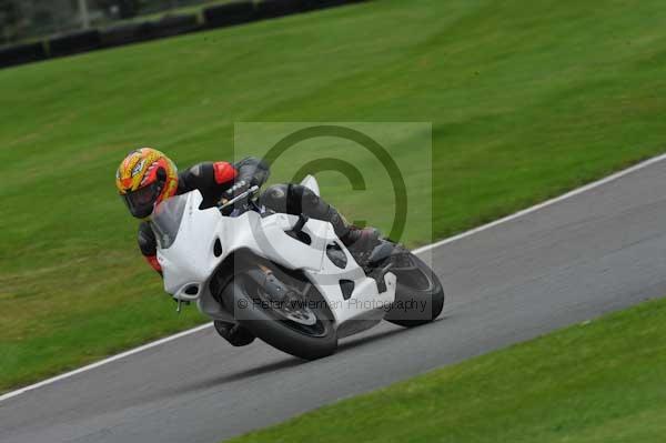 Motorcycle action photographs;Trackday digital images;cadwell;cadwell park photographs;event digital images;eventdigitalimages;motor racing louth lincolnshire;no limits trackday;peter wileman photography;trackday;trackday photos