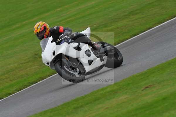 Motorcycle action photographs;Trackday digital images;cadwell;cadwell park photographs;event digital images;eventdigitalimages;motor racing louth lincolnshire;no limits trackday;peter wileman photography;trackday;trackday photos
