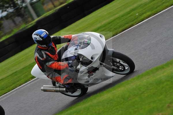 Motorcycle action photographs;Trackday digital images;cadwell;cadwell park photographs;event digital images;eventdigitalimages;motor racing louth lincolnshire;no limits trackday;peter wileman photography;trackday;trackday photos