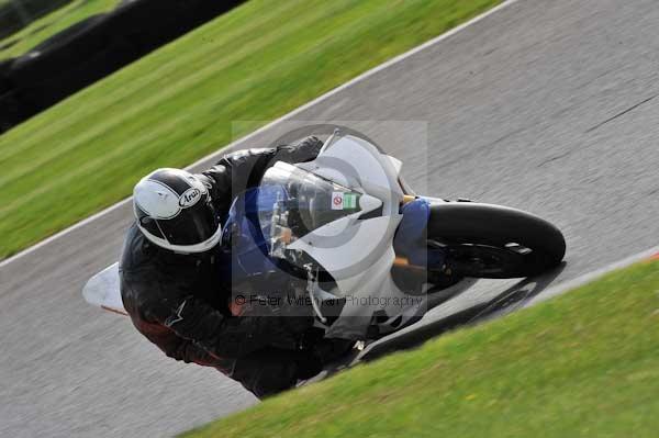 Motorcycle action photographs;Trackday digital images;cadwell;cadwell park photographs;event digital images;eventdigitalimages;motor racing louth lincolnshire;no limits trackday;peter wileman photography;trackday;trackday photos