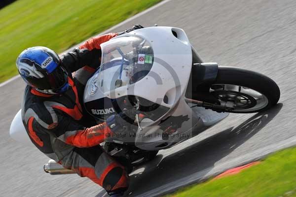 Motorcycle action photographs;Trackday digital images;cadwell;cadwell park photographs;event digital images;eventdigitalimages;motor racing louth lincolnshire;no limits trackday;peter wileman photography;trackday;trackday photos