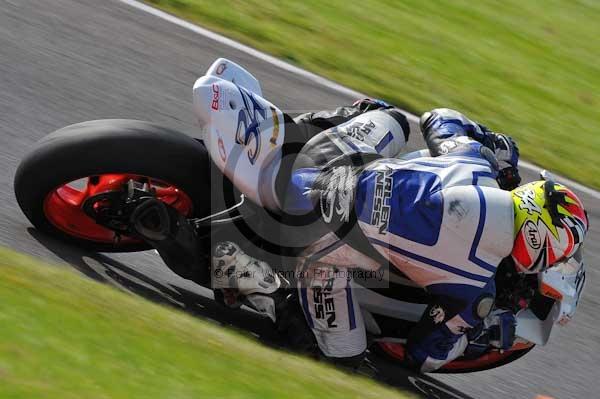 Motorcycle action photographs;Trackday digital images;cadwell;cadwell park photographs;event digital images;eventdigitalimages;motor racing louth lincolnshire;no limits trackday;peter wileman photography;trackday;trackday photos
