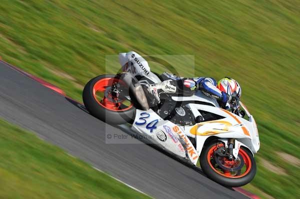Motorcycle action photographs;Trackday digital images;cadwell;cadwell park photographs;event digital images;eventdigitalimages;motor racing louth lincolnshire;no limits trackday;peter wileman photography;trackday;trackday photos