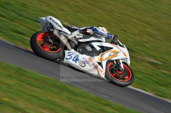 Motorcycle action photographs;Trackday digital images;cadwell;cadwell park photographs;event digital images;eventdigitalimages;motor racing louth lincolnshire;no limits trackday;peter wileman photography;trackday;trackday photos