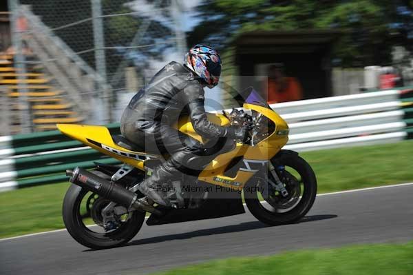 Motorcycle action photographs;Trackday digital images;cadwell;cadwell park photographs;event digital images;eventdigitalimages;motor racing louth lincolnshire;no limits trackday;peter wileman photography;trackday;trackday photos