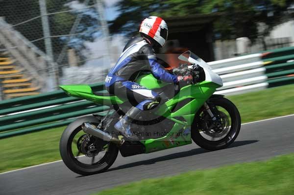 Motorcycle action photographs;Trackday digital images;cadwell;cadwell park photographs;event digital images;eventdigitalimages;motor racing louth lincolnshire;no limits trackday;peter wileman photography;trackday;trackday photos