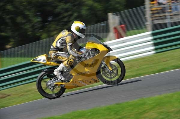 Motorcycle action photographs;Trackday digital images;cadwell;cadwell park photographs;event digital images;eventdigitalimages;motor racing louth lincolnshire;no limits trackday;peter wileman photography;trackday;trackday photos