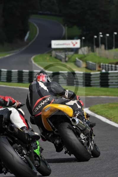 Motorcycle action photographs;Trackday digital images;cadwell;cadwell park photographs;event digital images;eventdigitalimages;motor racing louth lincolnshire;no limits trackday;peter wileman photography;trackday;trackday photos