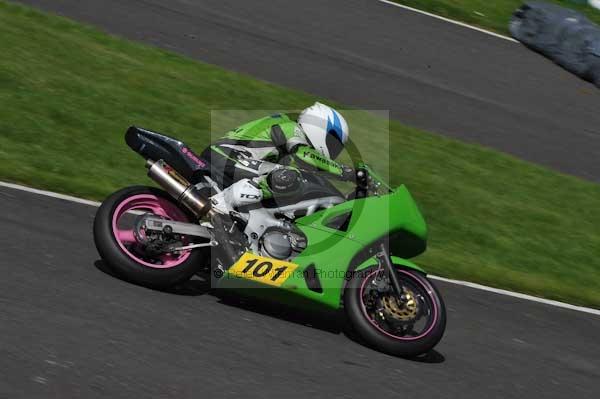 Motorcycle action photographs;Trackday digital images;cadwell;cadwell park photographs;event digital images;eventdigitalimages;motor racing louth lincolnshire;no limits trackday;peter wileman photography;trackday;trackday photos