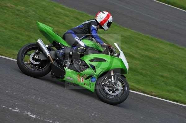 Motorcycle action photographs;Trackday digital images;cadwell;cadwell park photographs;event digital images;eventdigitalimages;motor racing louth lincolnshire;no limits trackday;peter wileman photography;trackday;trackday photos