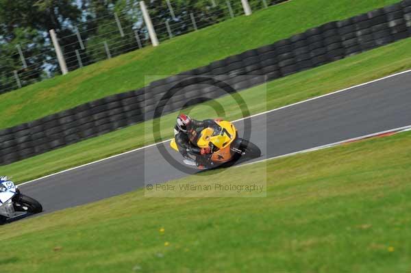 Motorcycle action photographs;Trackday digital images;cadwell;cadwell park photographs;event digital images;eventdigitalimages;motor racing louth lincolnshire;no limits trackday;peter wileman photography;trackday;trackday photos