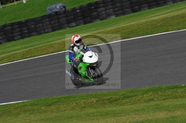 Motorcycle action photographs;Trackday digital images;cadwell;cadwell park photographs;event digital images;eventdigitalimages;motor racing louth lincolnshire;no limits trackday;peter wileman photography;trackday;trackday photos