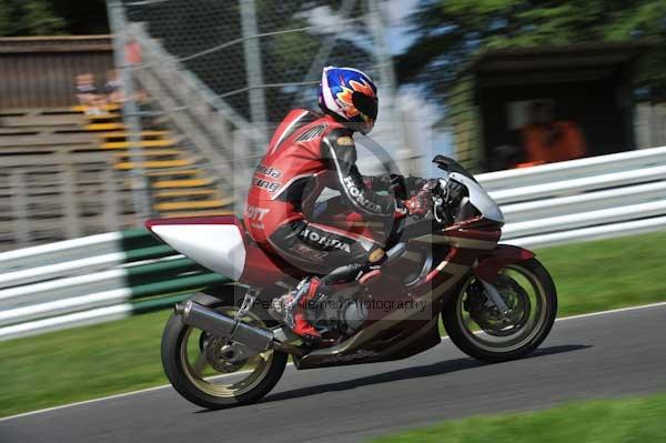 Motorcycle action photographs;Trackday digital images;cadwell;cadwell park photographs;event digital images;eventdigitalimages;motor racing louth lincolnshire;no limits trackday;peter wileman photography;trackday;trackday photos