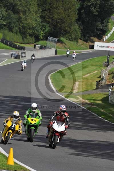 Motorcycle action photographs;Trackday digital images;cadwell;cadwell park photographs;event digital images;eventdigitalimages;motor racing louth lincolnshire;no limits trackday;peter wileman photography;trackday;trackday photos
