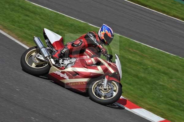 Motorcycle action photographs;Trackday digital images;cadwell;cadwell park photographs;event digital images;eventdigitalimages;motor racing louth lincolnshire;no limits trackday;peter wileman photography;trackday;trackday photos
