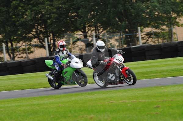 Motorcycle action photographs;Trackday digital images;cadwell;cadwell park photographs;event digital images;eventdigitalimages;motor racing louth lincolnshire;no limits trackday;peter wileman photography;trackday;trackday photos