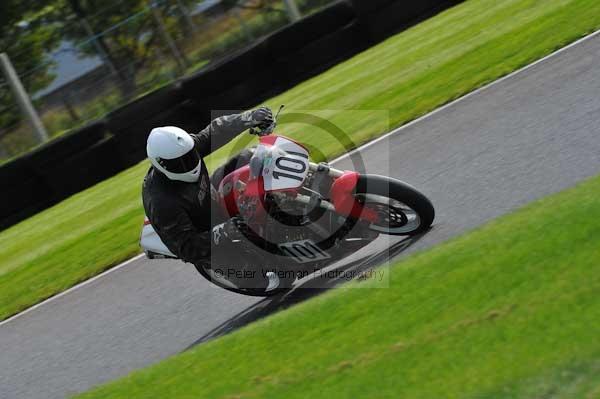 Motorcycle action photographs;Trackday digital images;cadwell;cadwell park photographs;event digital images;eventdigitalimages;motor racing louth lincolnshire;no limits trackday;peter wileman photography;trackday;trackday photos