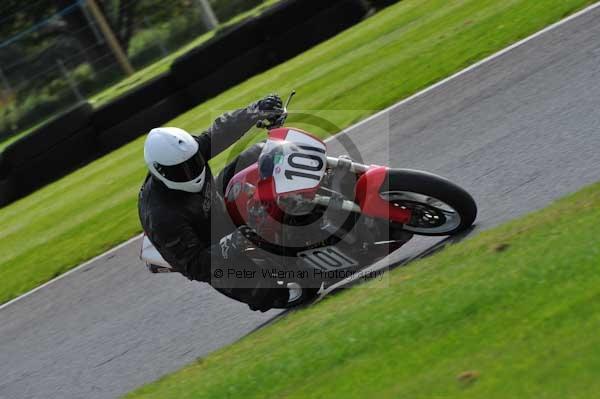 Motorcycle action photographs;Trackday digital images;cadwell;cadwell park photographs;event digital images;eventdigitalimages;motor racing louth lincolnshire;no limits trackday;peter wileman photography;trackday;trackday photos