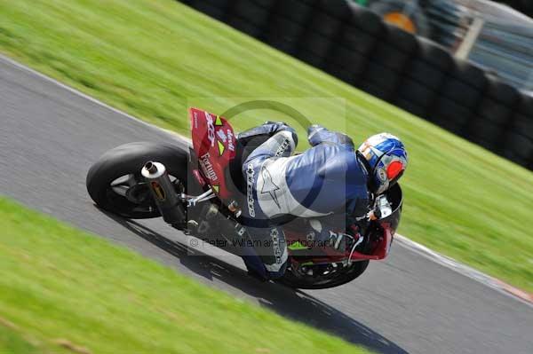 Motorcycle action photographs;Trackday digital images;cadwell;cadwell park photographs;event digital images;eventdigitalimages;motor racing louth lincolnshire;no limits trackday;peter wileman photography;trackday;trackday photos