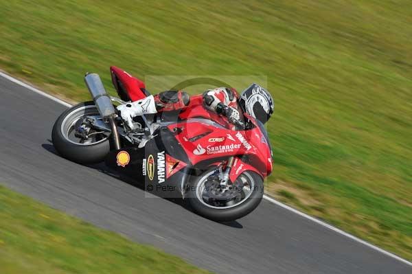 Motorcycle action photographs;Trackday digital images;cadwell;cadwell park photographs;event digital images;eventdigitalimages;motor racing louth lincolnshire;no limits trackday;peter wileman photography;trackday;trackday photos