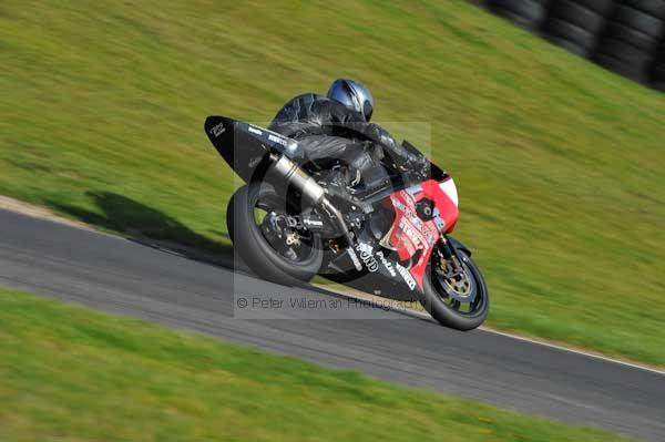 Motorcycle action photographs;Trackday digital images;cadwell;cadwell park photographs;event digital images;eventdigitalimages;motor racing louth lincolnshire;no limits trackday;peter wileman photography;trackday;trackday photos