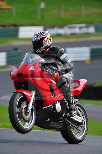 Motorcycle action photographs;Trackday digital images;cadwell;cadwell park photographs;event digital images;eventdigitalimages;motor racing louth lincolnshire;no limits trackday;peter wileman photography;trackday;trackday photos
