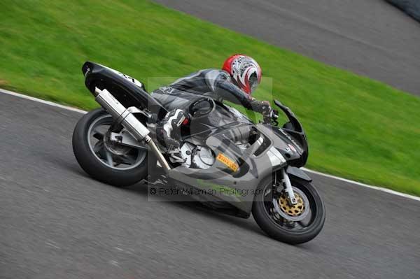 Motorcycle action photographs;Trackday digital images;cadwell;cadwell park photographs;event digital images;eventdigitalimages;motor racing louth lincolnshire;no limits trackday;peter wileman photography;trackday;trackday photos