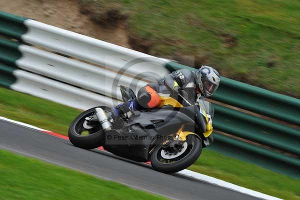 Motorcycle action photographs;Trackday digital images;cadwell;cadwell park photographs;event digital images;eventdigitalimages;motor racing louth lincolnshire;no limits trackday;peter wileman photography;trackday;trackday photos