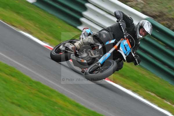 Motorcycle action photographs;Trackday digital images;cadwell;cadwell park photographs;event digital images;eventdigitalimages;motor racing louth lincolnshire;no limits trackday;peter wileman photography;trackday;trackday photos