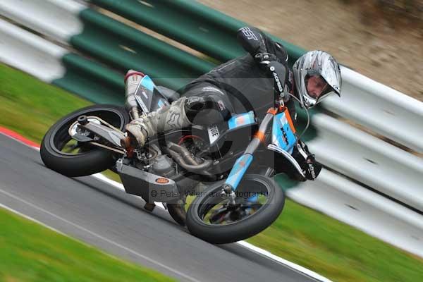 Motorcycle action photographs;Trackday digital images;cadwell;cadwell park photographs;event digital images;eventdigitalimages;motor racing louth lincolnshire;no limits trackday;peter wileman photography;trackday;trackday photos