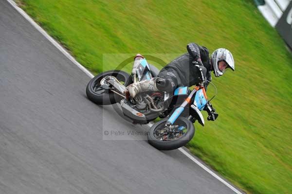 Motorcycle action photographs;Trackday digital images;cadwell;cadwell park photographs;event digital images;eventdigitalimages;motor racing louth lincolnshire;no limits trackday;peter wileman photography;trackday;trackday photos