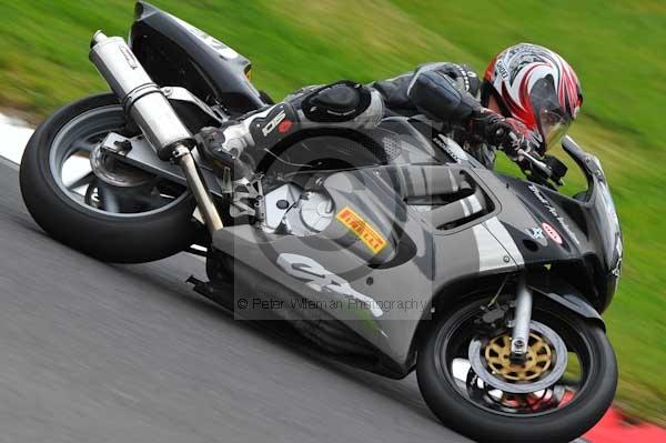 Motorcycle action photographs;Trackday digital images;cadwell;cadwell park photographs;event digital images;eventdigitalimages;motor racing louth lincolnshire;no limits trackday;peter wileman photography;trackday;trackday photos